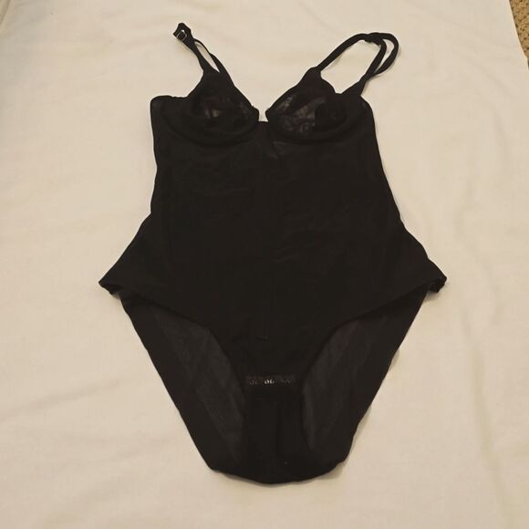 - La perla black mesh bodysuit size 2 (34 US) - Picture 1 of 13